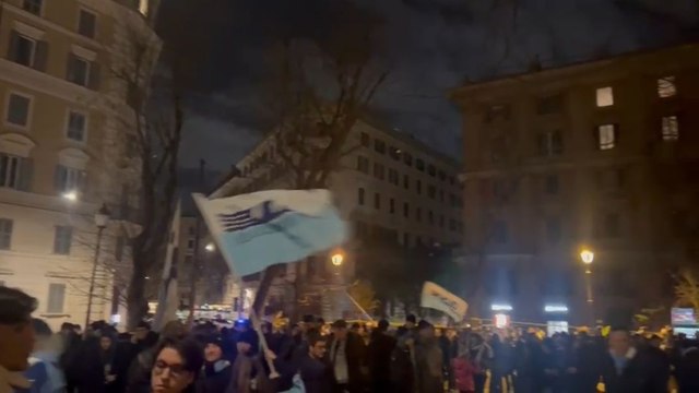 125 LAZIO | Due ore alla mezzanotte: le prime immagini da piazza della Libertà - VIDEO