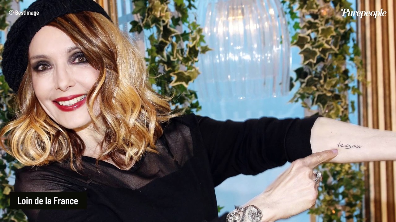 "Un fou grille le feu..." Jeanne Mas frôle le pire loin de la France, une photo de la situation parle d'elle-même