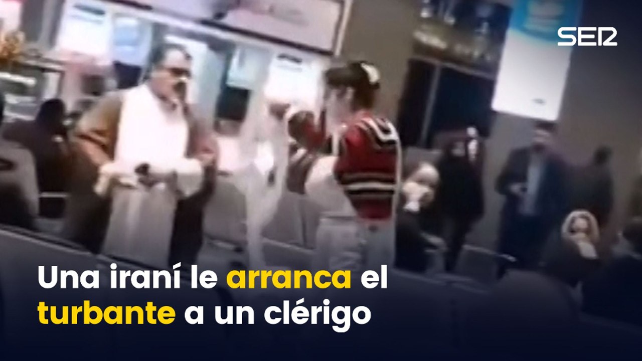 Una mujer iraní le arrebata el turbante a un clérigo y lo usa como velo tras ser acosada por no llevar hiyab