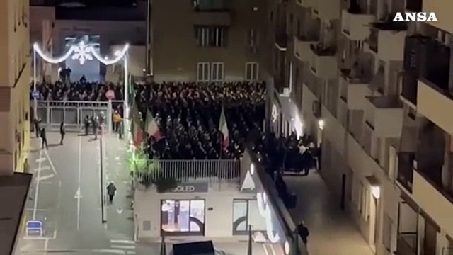 Acca Larenzia, un migliaio di persone davanti all'ex sede del Msi