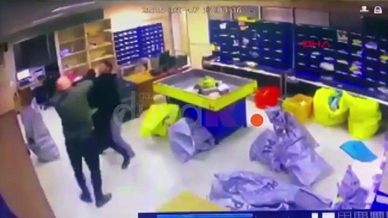 Rize'de silahlı saldırı anına ait güvenlik kamerası görüntüsü ortaya çıktı