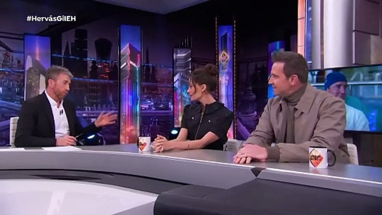 María Hervás y Fernando Gil presentan la tercera temporada de 'Machos Alfa' en 'El Hormiguero'