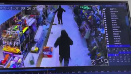 中 티베트 강진 피해 속출...126명 사망·3,609채 붕괴 / YTN