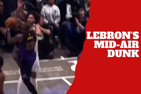LeBron James shocks fans with mid-air hand switch for left-handed dunk