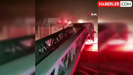 Van'da Samanlık Yangını: İtfaiye Aracının Su Çıkış Vanası Dondu