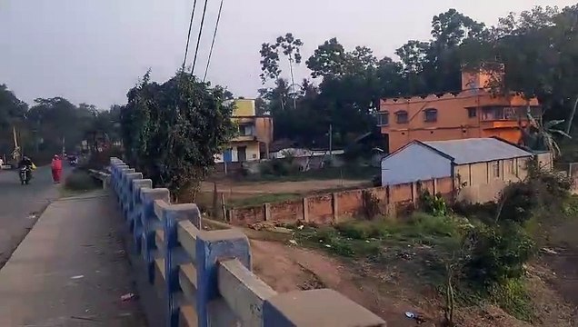 নদীতে কেউ নামবেন না, কারণ ঐ নদীটি পুরোপুরি বাংলাদেশের মধ্যে। বাংলাদেশ সেনাবাহিনীর প্রচারে নতুন করে বিতর্ক। ভারতীয়দের দাবি ঐ নদী ভারতের সীমান্তের মধ্যে। কৃষ্ণনগর বিএসএফ রেঞ্জের রংঘাট এলাকায় একটি নদী