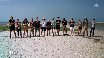 Julien Cohen, dans "The Island", reçoit un message de sa fille Carla. M6