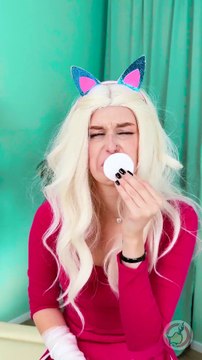 EVEN IN HOSPITAL LIPSTICK IN THE MOST IMPORTANT THING! 💄