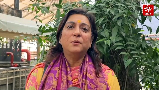 साईचरणी लीन झालेल्या प्रिया दत्त आई-वडिलांच्या आठवणीनं भावूक, राजकारणाबाबत म्हणाल्या, पूर्वीच्या...