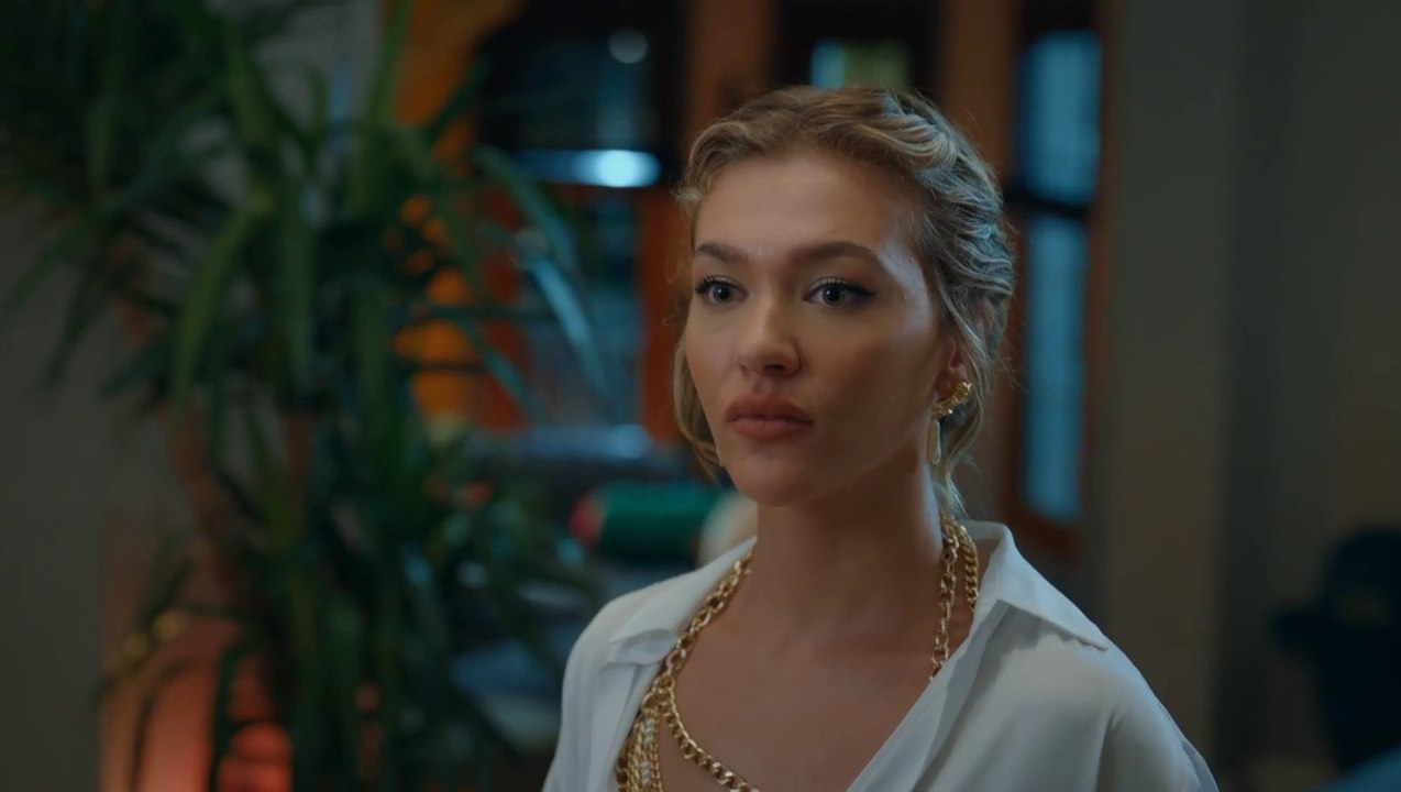 1. ¡ESTRENO 2025! TRAPOS SUCIOS ❤️ (Kirli Sepeti) Capítulo 1 Audio Español HD. Melisa Döngel, Ayça Bingöl, Ceren Moray, Cansu Tosun. Bestemsu Ozdemir, Deniz Sarikas, Halil Ibrahim Ceyhan, Serhat Kilic, Serkay Tutuncu.