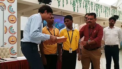 தமிழர்களின் 15 பாரம்பரிய கலைகள் சாரங்  நிகழ்ச்சியில் இடம் பெறும்