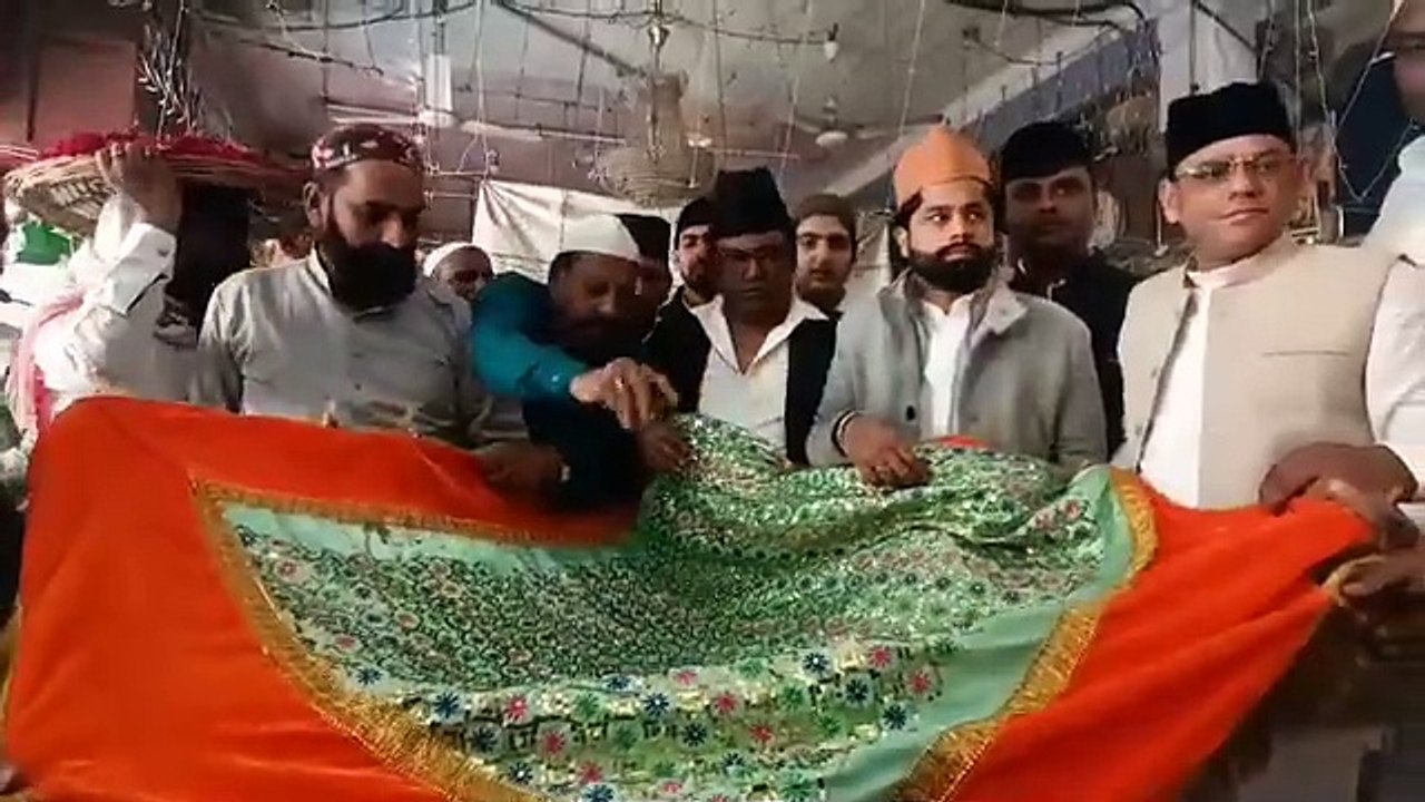 813 उर्स-: केंद्रीय मंत्री नितिन गडकरी और राजस्...