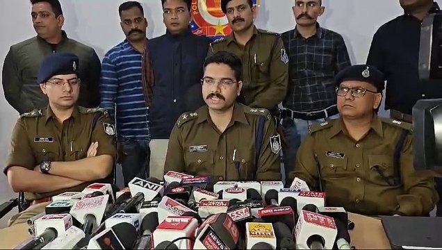 बैंक कर्मचारी ने बैंक कस्टमरों के ओटीपी देखकर अपने साथियों के साथ की लाखो की ठगी , हैदराबाद की सिम से दिया वारदात को अंजाम ,पुलिस ने जांच के बाद किया आरोपियों को किया गिरफ्तार।