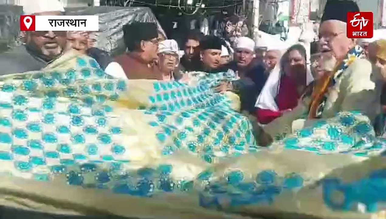 813वां उर्स: केंद्रीय मंत्री नितिन गडकरी और पूर...