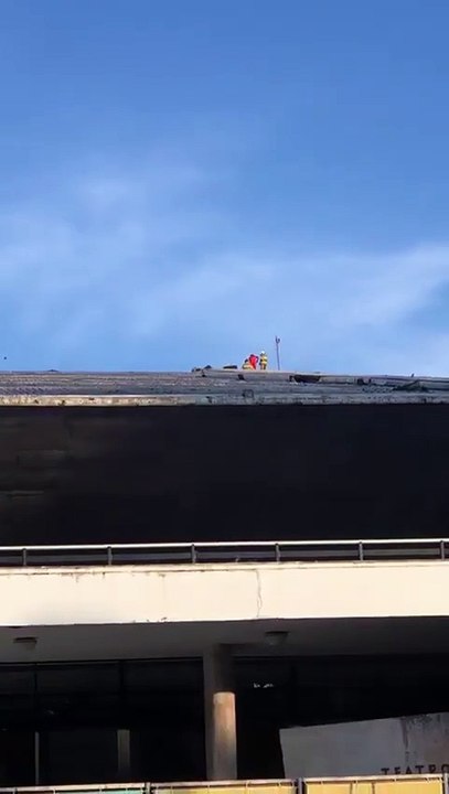 Telhado do Teatro Castro Alves sofre novo incêndio dois anos depois