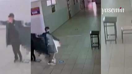 Nöbetçi öğrenci canı sıkılınca tek başına halay çekti! Görenlerin yüzünü güldürdü