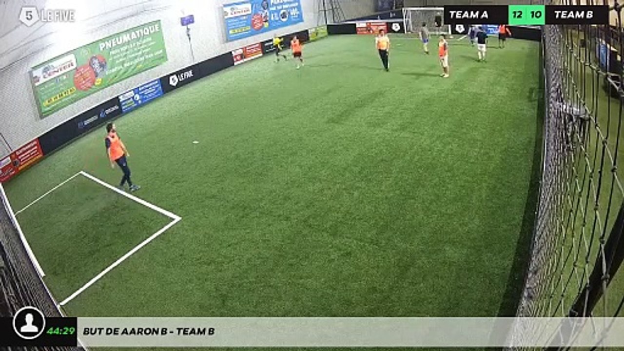But de Aaron B - Team B