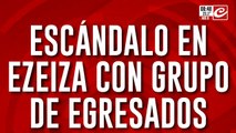 Escándalo en Ezeiza: comandante ordenó baja del avión a grupo de egresados