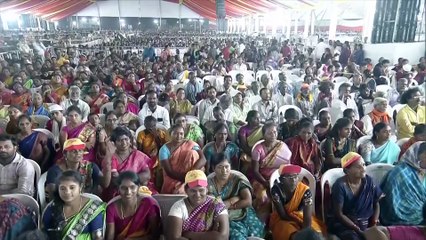 hn_ani_ap_vishakapatnam_pm_modi_holds_road_show_18-10-33