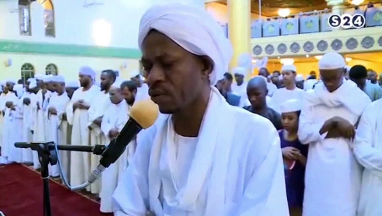 أُولَئِكَ الَّذِينَ امْتَحَنَ اللَّهُ قُلُوبَهُمْ لِلتَّقْوَى