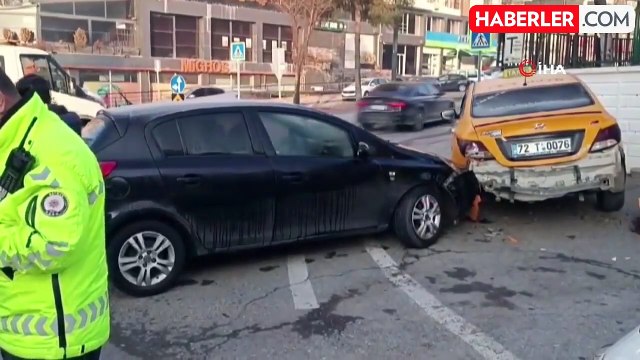 Batman'da 3 Araçlı Zincirleme Kaza: 1 Yaralı