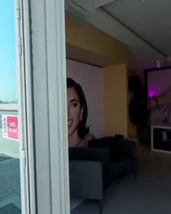 "A Day in the Life of a Model: Getting Ready and Friends' Fun Moments"