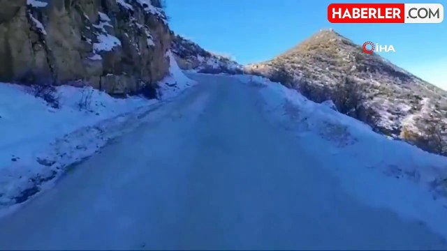 Siirt'te Karla Mücadele: Köy Yolları Tuzlandı