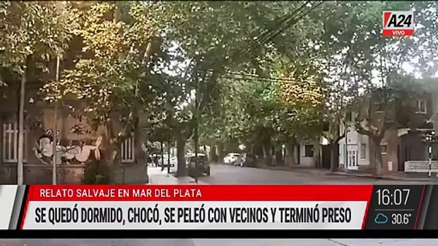 A24.com - 🚨MAR DEL PLATA： SE QUEDÓ DORMIDO Y CHOCÓ El conductor chocó contra otro vehículo e