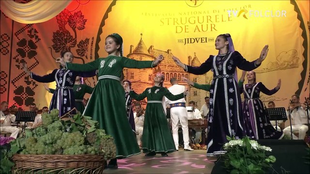 Ansamblul „Pilisterlu” - Joc aroman (Festivalul „Strugurele de aur” - Alba-Iulia (TVR FOLCLOR - 16.12.2024)
