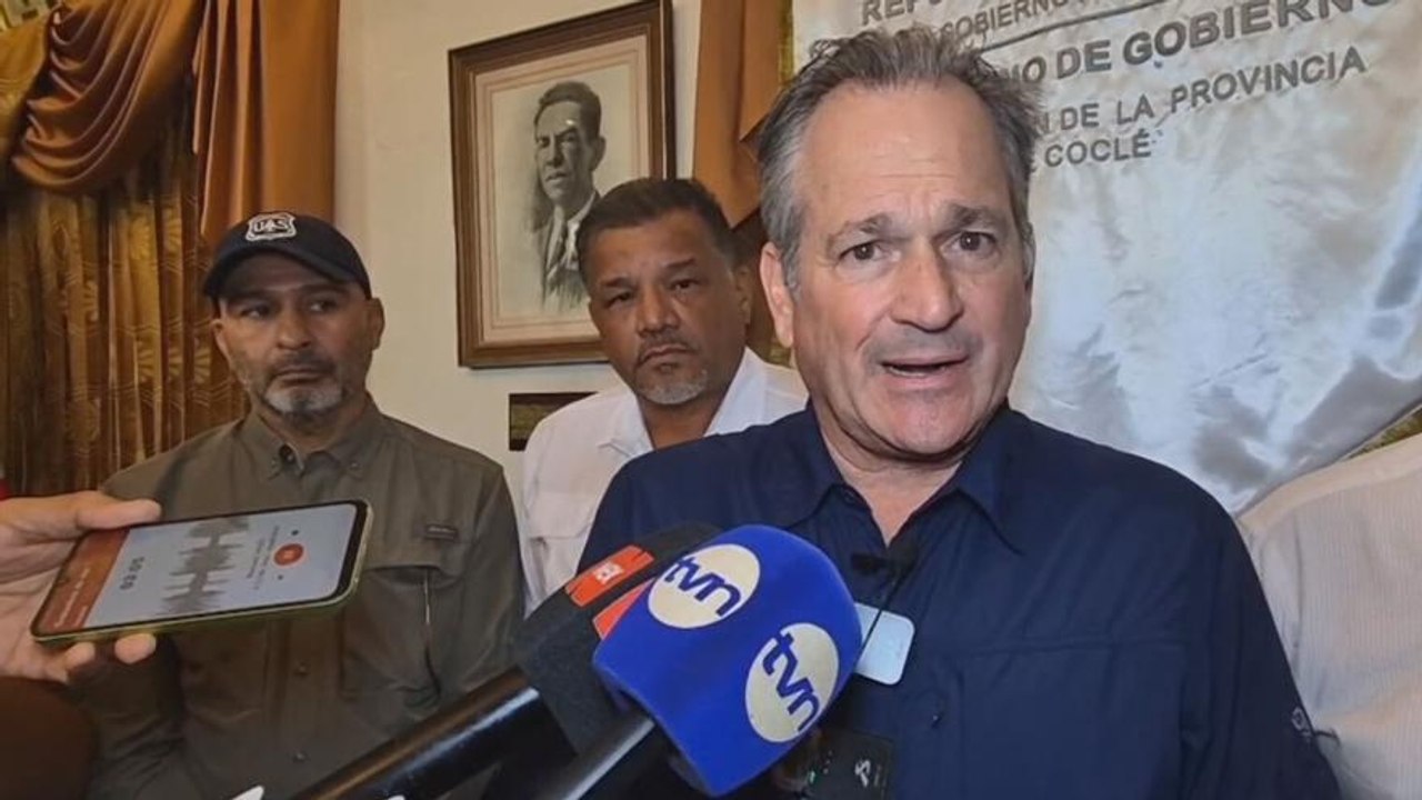 Ministro de Ambiente, Juan Carlos Navarro, detalla inspecciones y auditoría en mina de cobre