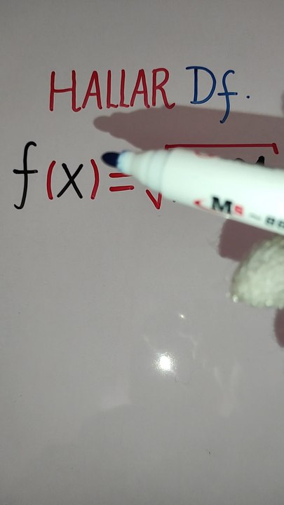 Piensa un momento: ¿cuál es el dominio de f(x)?/Ejercicio elemental