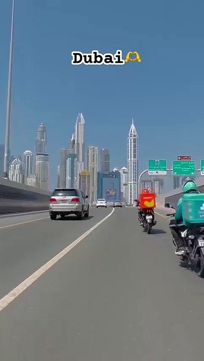 Amazing view Dubai Road ❤️✌️#tranding #shortvideo #shortsfeed #viralvideo