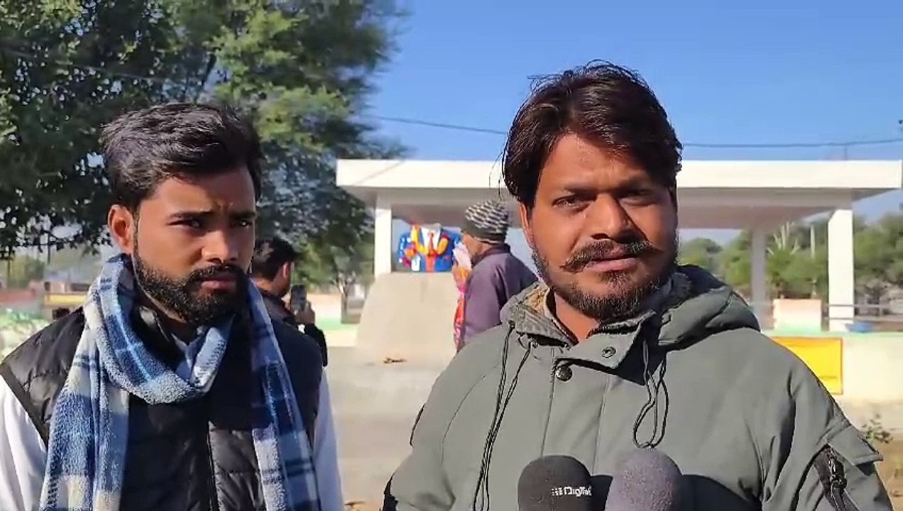 रेनवाल में असामाजिक तत्वों ने डॉ भीमराव अंबेडकर की मूर्ति खंडित कर सिर ले गए, लोग बैठे धरने पर