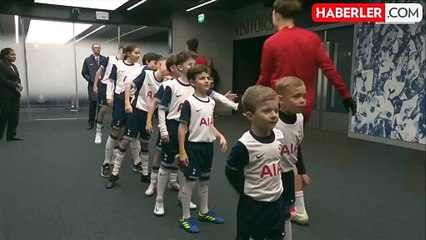 Karşılarında Van Dijk'ı gören Tottenhamlı miniklerden güldüren istek
