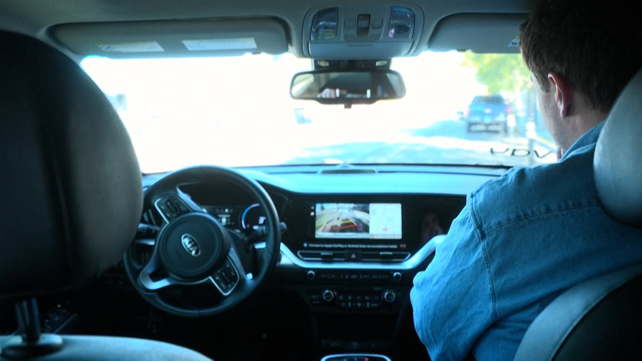 Deutsches Start-up startet mit ferngesteuerten Taxis und Mietautos