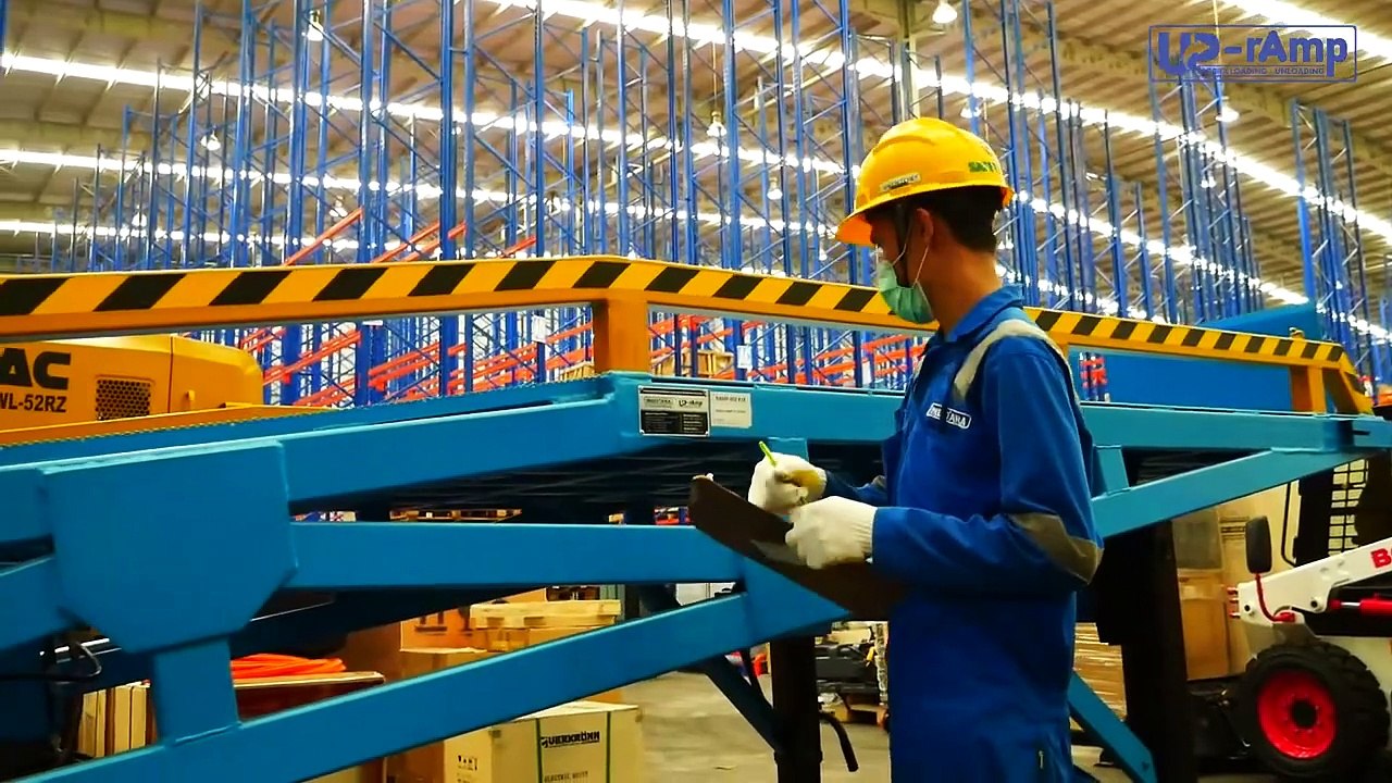 KUNJUNGAN KONSUMEN SERTA PEMESANAN MOBILE UP-RAMP 10 PTR10WM - PT. KRAKATAU ARGO LOGISTIC