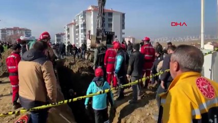 Ankara'da kanalizasyon inşaatında göçük