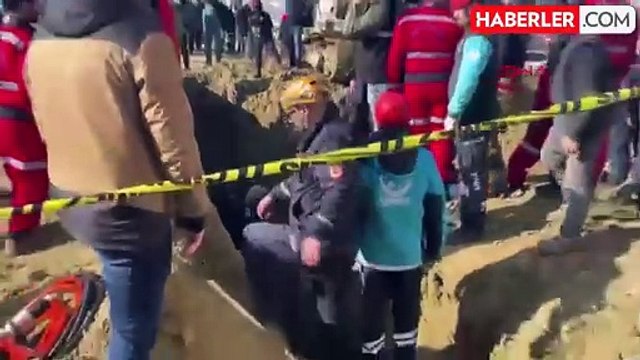 Ankara'da bina inşaatında göçük! 1 işçi öldü, 1 işçi aranıyor