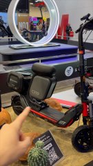 Segway Présente une Trottinette Électrique avec 3 Coffres de Rangement au CES 2024 🚲