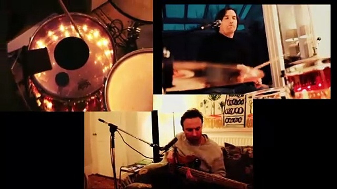 Everyone Says Hi - Brain Freeze (Official Music Video)