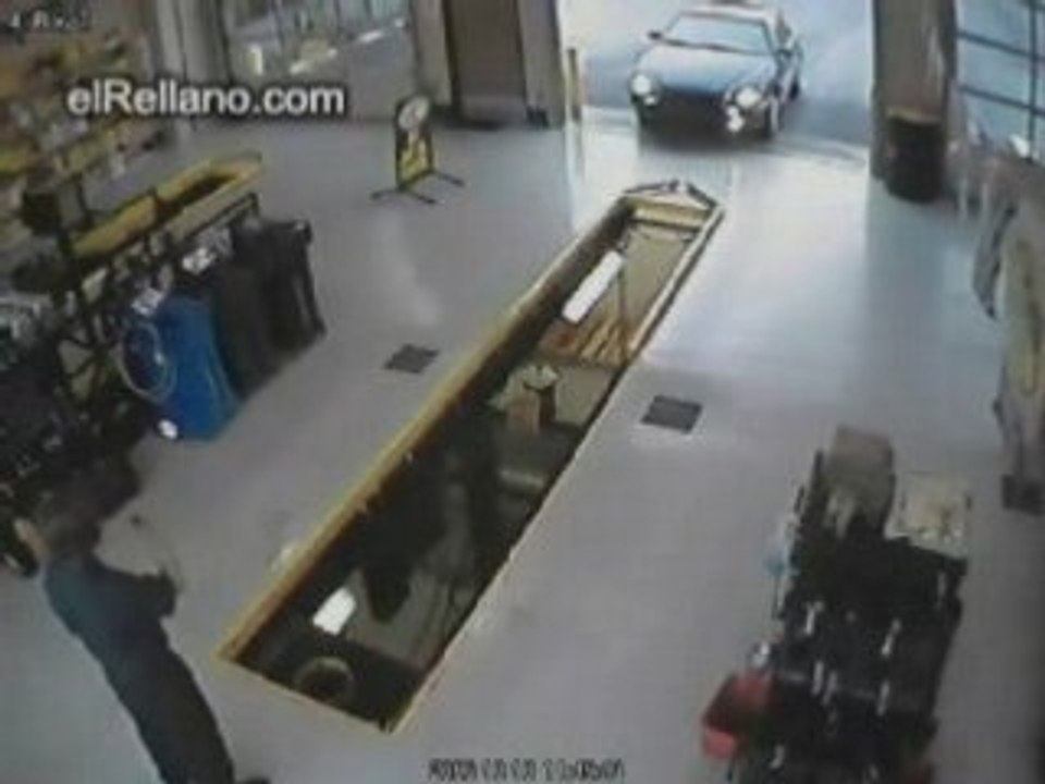 Humour - Femme chez le garagiste