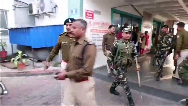 मधुबन थाना क्षेत्र हिलटॉप आउटसोर्सिंग बना रणक्षेत्र, बम गोली के धमाके से दहला,जेएमएम नेता गिरफ्तार, गिरफ्तारी के दौरान बाघमारा डीएसपी ने धक्का मुक्की,डीएसपी घायल,बेहतर इलाज के लिये अस्पताल में किये गए