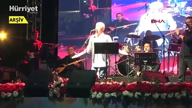 Sanatçı Edip Akbayram yoğun bakıma kaldırıldı