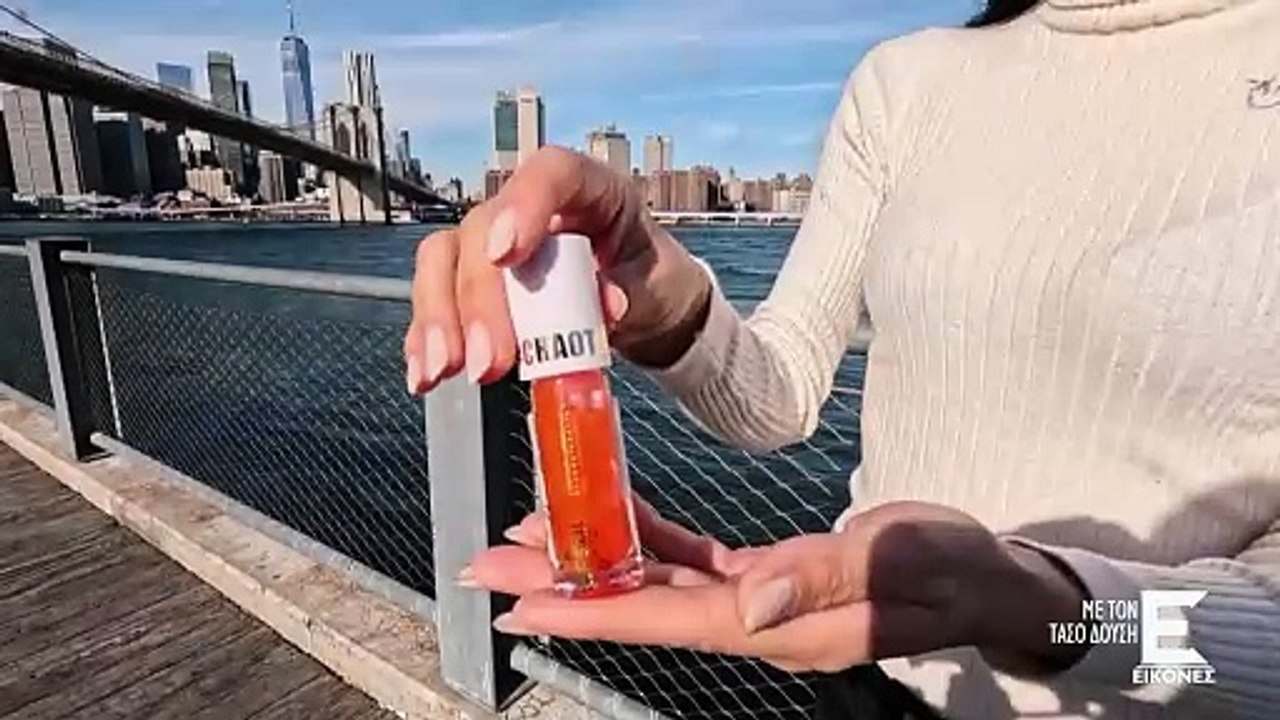 Η Εύα Φούσκα στη Νέα Υόρκη με την εκπομπή ΕΙΚΟΝΕΣ ακολουθεί την ρουτίνα περιποίησης χειλιών από Scandal Beauty