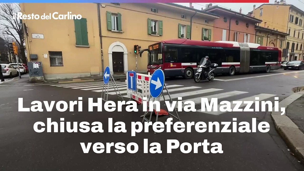 Lavori Hera in via Mazzini, chiusa la preferenziale verso la Porta