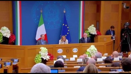 Meloni: "Su Groenlandia e Panama il messaggio di Trump è ad altri"