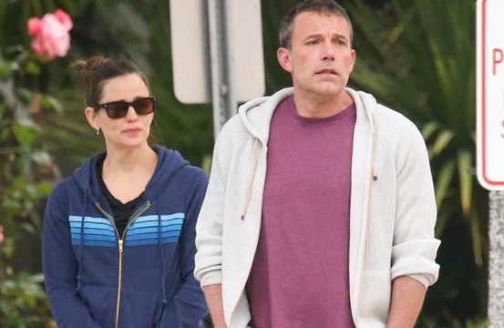 Ben Affleck fleeing from Pacific Palisades wildfire with ex-wife Jennifer Garner