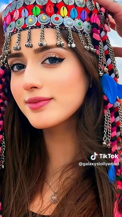 Jannat Mirza hillarious dance steps