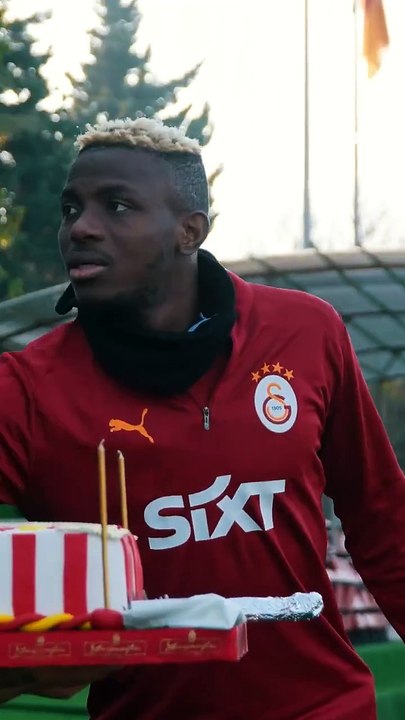 Osimhen Liverpool Yolcusu! Galatasaray 50 Milyon Euro'yu Gözden Çıkardı