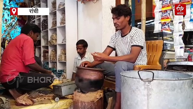 मकर संक्रांति को लेकर तिल और गुड़ की सौंधी महक से गुलजार राजधानी! जानें, मार्केट में कितने में बिक रहा तिलकुट